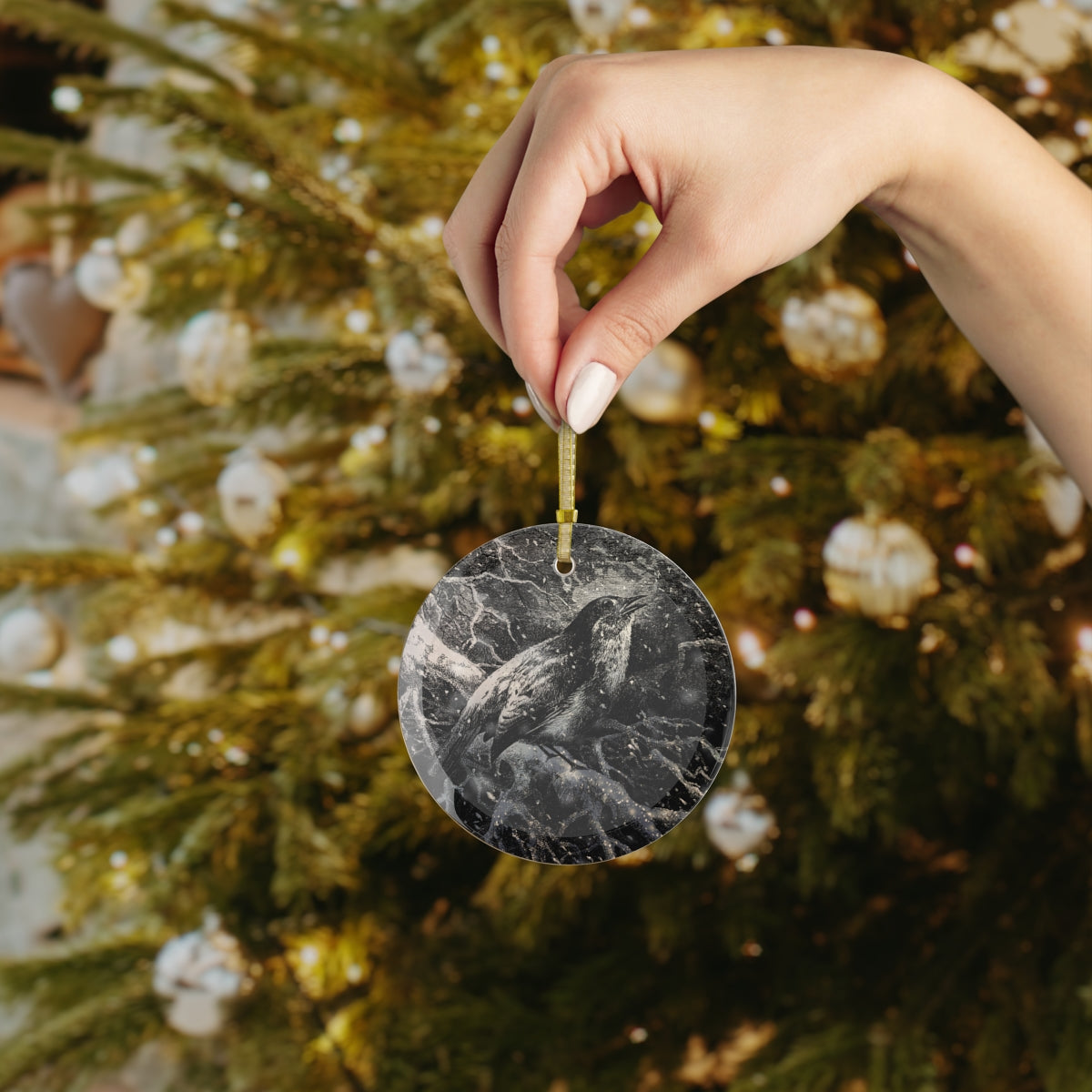 Resilient Robin Luxurious Christmas Glass Ornament
